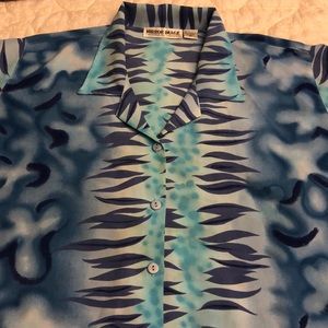 Mirror Image Button Down! 3X